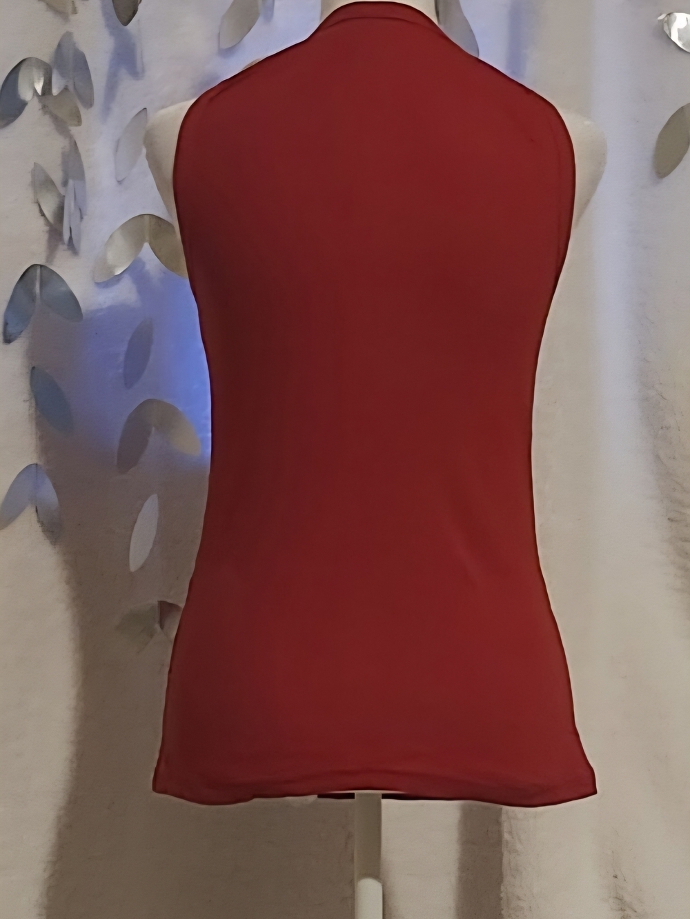 Women's Red Scoop Tank Top — Everyday Essential - Picture 4 of 4